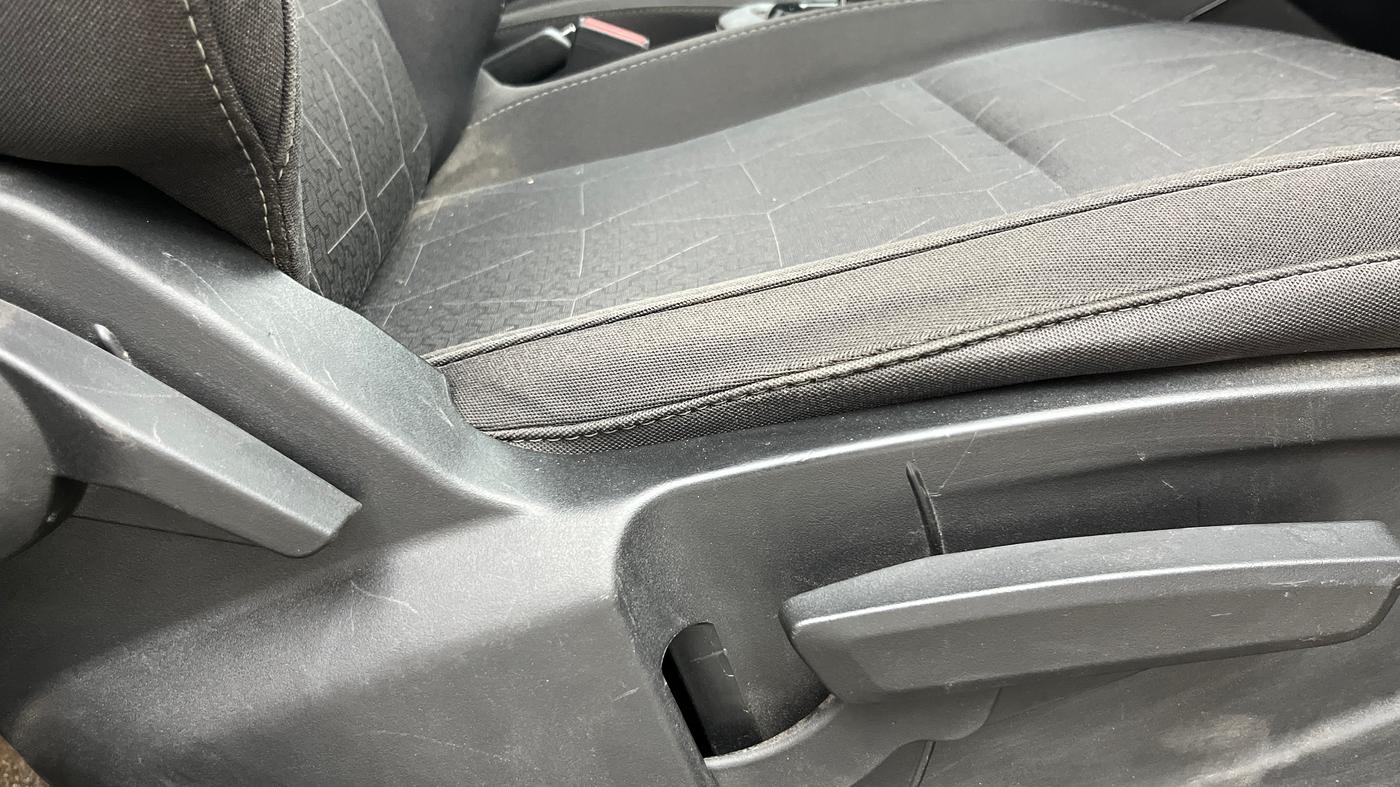 2022 Tata PUNCH CREATIVE  AMT, Petrol, Automatic, 30,558 km, Driver Side Adjustment Panel