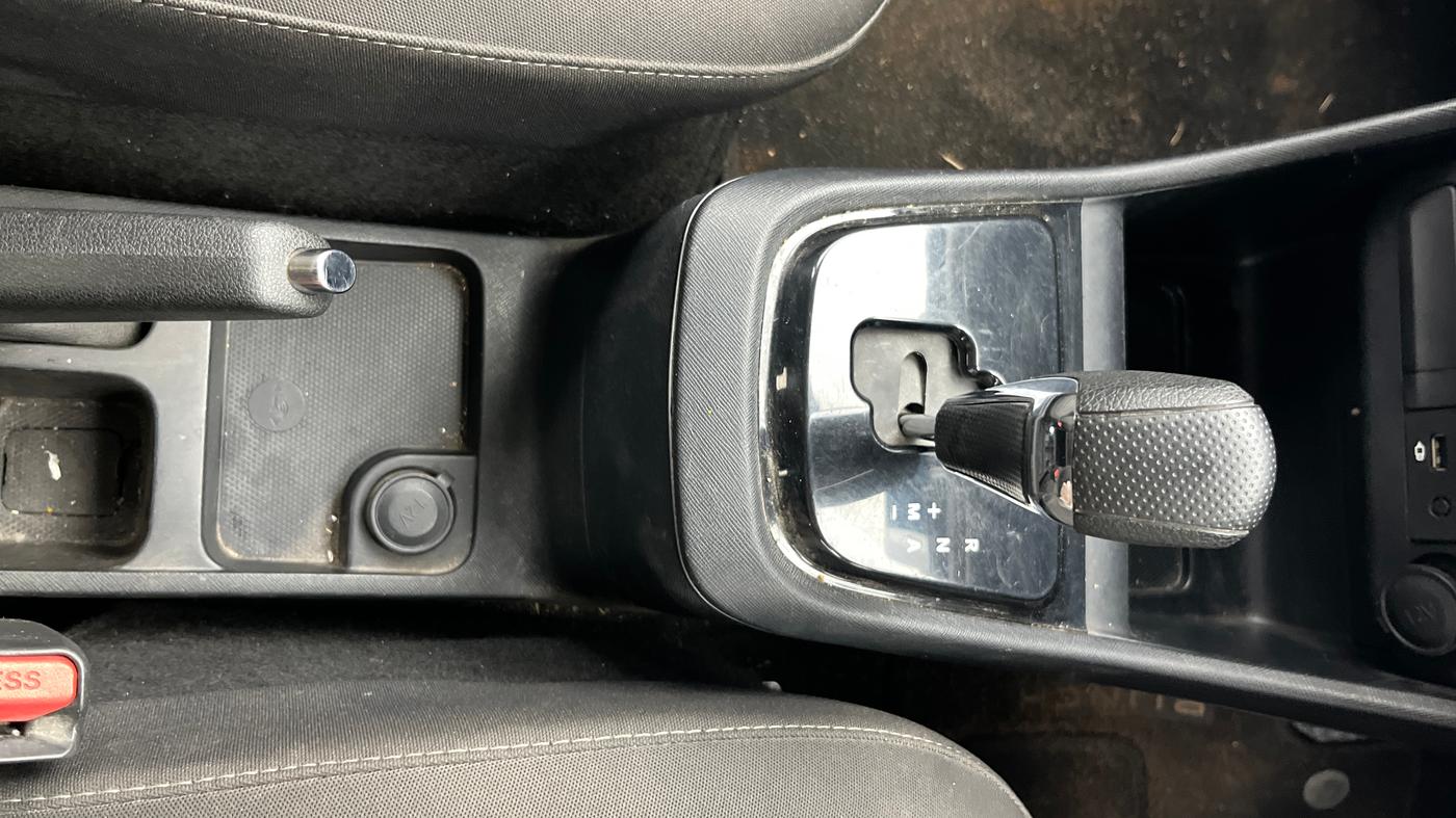 2022 Tata PUNCH CREATIVE  AMT, Petrol, Automatic, 30,558 km, Gear Lever