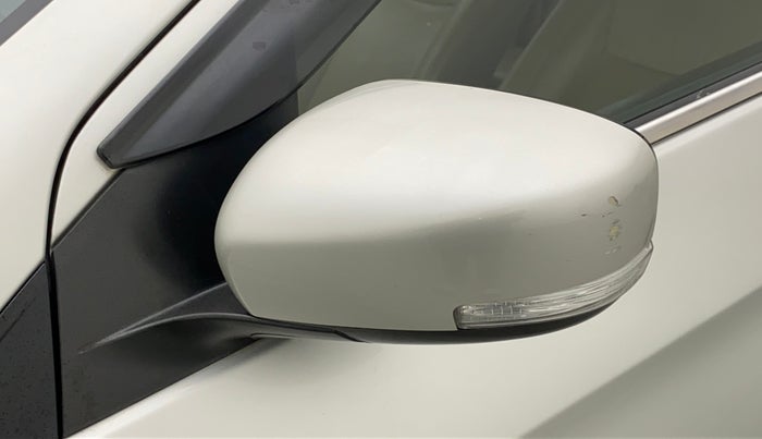 2016 Maruti Ciaz ZXI+, Petrol, Manual, 73,697 km, Left rear-view mirror - Minor scratches