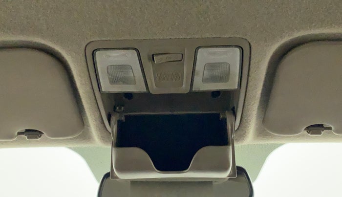 2015 Hyundai Elite i20 ASTA 1.2, Petrol, Manual, 82,516 km, Ceiling - Sun Glass Holder not working