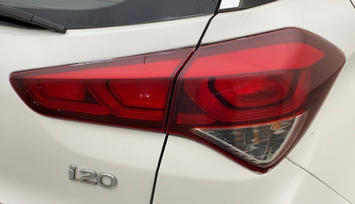 2015 Hyundai Elite i20 ASTA 1.2, Petrol, Manual, 82,516 km, Right tail light - Minor damage