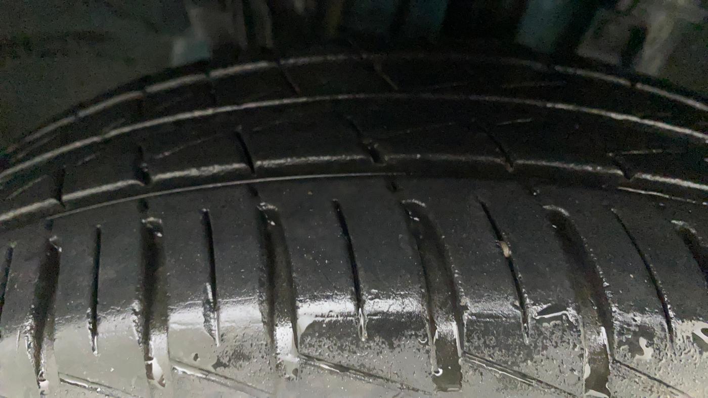 2022 Renault Kwid RXT 1.0, Petrol, Manual, 15,362 km, Right Front Tyre Tread