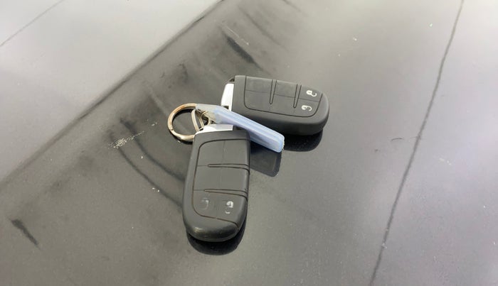 2018 Jeep Compass LIMITED 1.4 PETROL AT, Petrol, Automatic, 35,656 km, Key Close Up