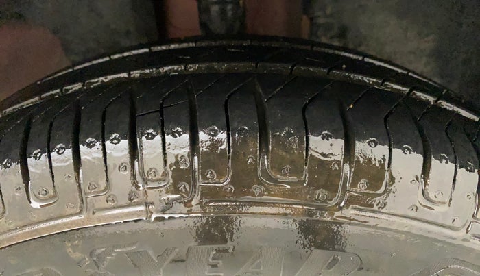 2018 Renault Kwid RXL, Petrol, Manual, 17,047 km, Right Front Tyre Tread