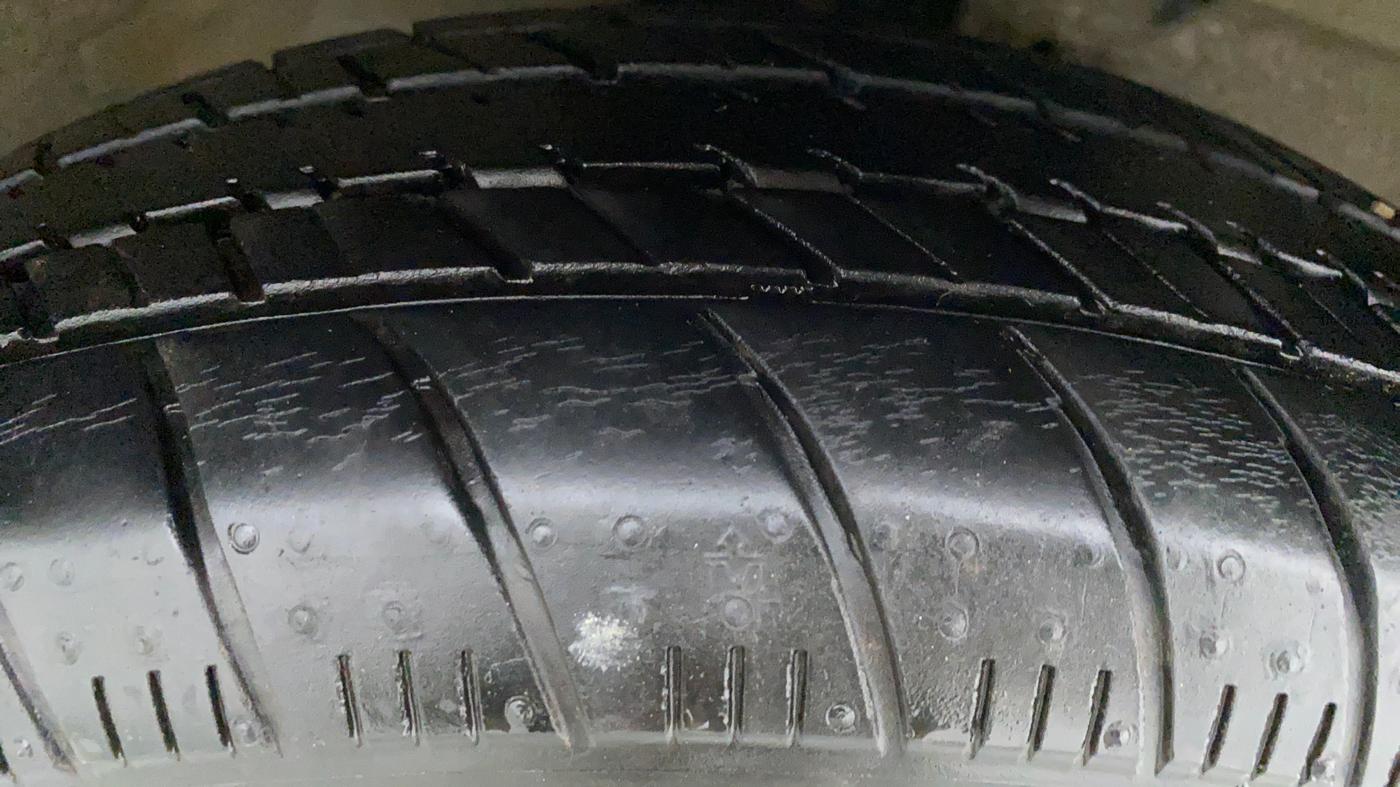 2017 Maruti Celerio ZXI D, Petrol, Manual, 36,857 km, Left Rear Tyre Tread