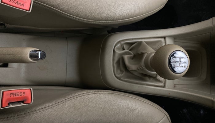 2015 Maruti Ertiga ZXI, Petrol, Manual, 1,09,310 km, Gear Lever