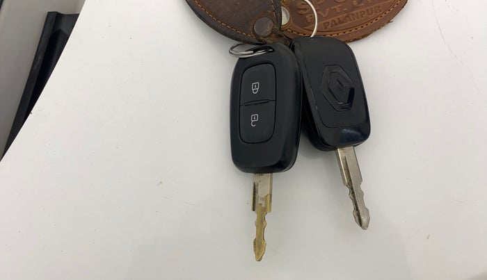 2020 Renault Kwid RXT 1.0 (O), Petrol, Manual, 55,336 km, Key Close Up