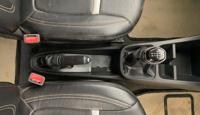 2020 Renault Kwid RXT 1.0 (O), Petrol, Manual, 55,336 km, Gear Lever