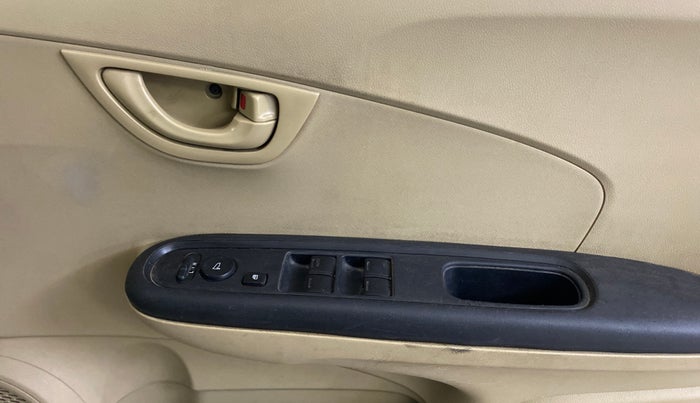 2015 Honda Mobilio 1.5L I-VTEC S, Petrol, Manual, 83,246 km, Driver Side Door Panels Control