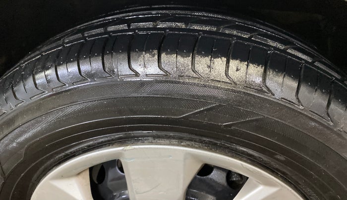 2015 Honda Mobilio 1.5L I-VTEC S, Petrol, Manual, 83,246 km, Right Front Tyre Tread