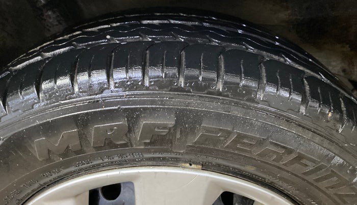 2015 Honda Mobilio 1.5L I-VTEC S, Petrol, Manual, 83,246 km, Right Rear Tyre Tread