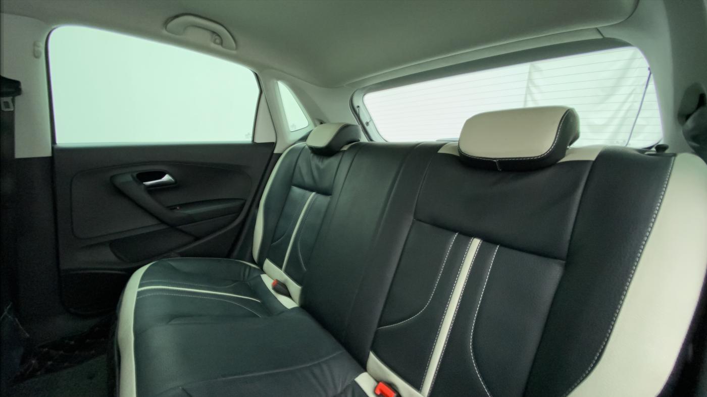 2021 Volkswagen Polo GT TSI AT 1.0, Petrol, Automatic, 38,009 km, Right Side Rear Door Cabin