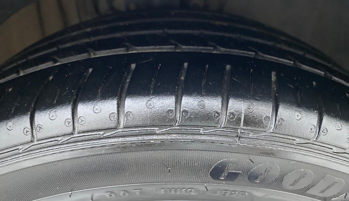 2021 Volkswagen Polo GT TSI AT 1.0, Petrol, Automatic, 38,009 km, Right Front Tyre Tread
