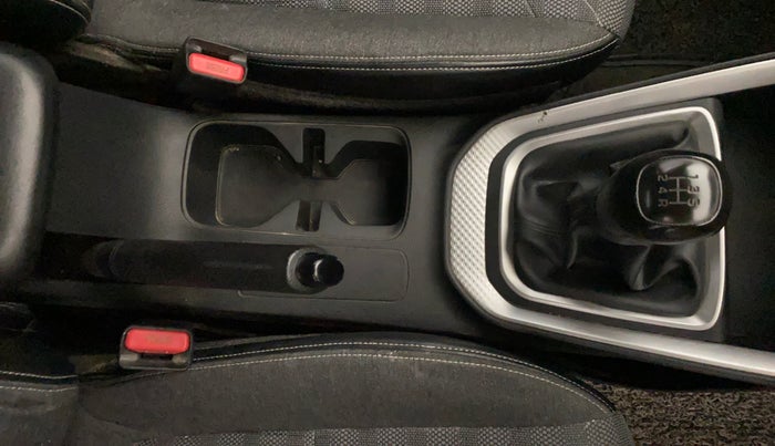 2022 KIA SONET HTK PLUS 1.2, Petrol, Manual, 61,671 km, Gear Lever