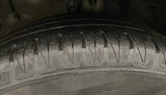 2022 KIA SONET HTK PLUS 1.2, Petrol, Manual, 61,671 km, Right Front Tyre Tread