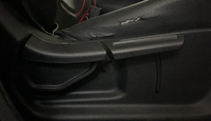 2022 Hyundai VENUE S Plus 1.2 Petrol MT, Petrol, Manual, 79,331 km, Driver Side Adjustment Panel