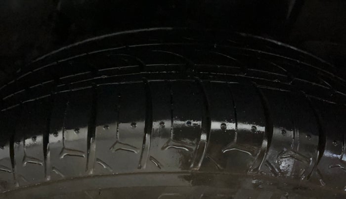 2022 Hyundai VENUE S Plus 1.2 Petrol MT, Petrol, Manual, 79,331 km, Left Rear Tyre Tread