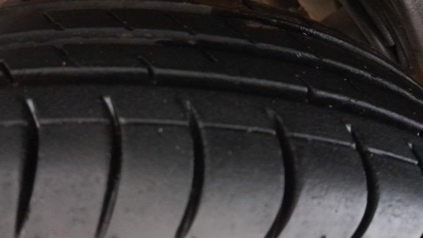 2015 Maruti Alto 800 LXI, Petrol, Manual, 64,654 km, Right Rear Tyre Tread