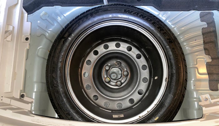 2019 Mahindra XUV300 W8 1.5 DIESEL, Diesel, Manual, 24,995 km, Spare Tyre