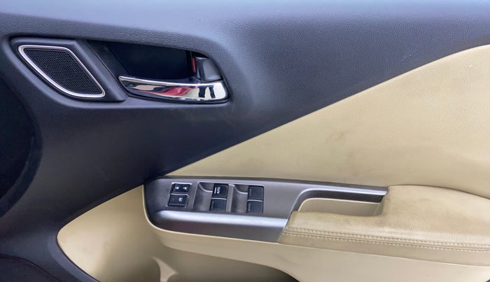 2019 Honda City 1.5L I-VTEC ZX CVT, Petrol, Automatic, 1,10,700 km, Driver Side Door Panels Control