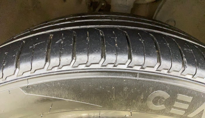 2019 Honda City 1.5L I-VTEC ZX CVT, Petrol, Automatic, 1,10,700 km, Right Front Tyre Tread