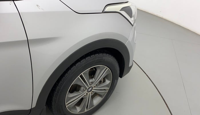 2016 Hyundai Creta SX PLUS AT 1.6 PETROL, Petrol, Automatic, 1,01,064 km, Right fender - Minor scratches