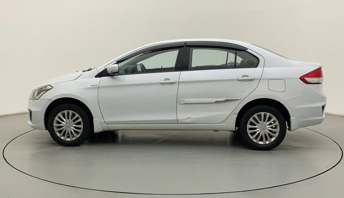 2016 Maruti Ciaz VXI, Petrol, Manual, 1,23,884 km, Right Side View