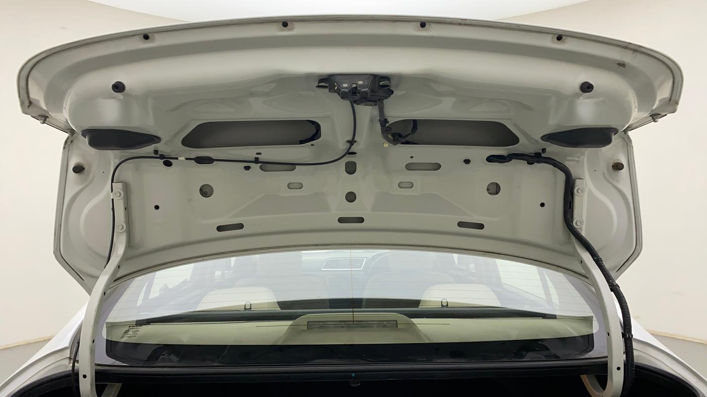 2016 Maruti Ciaz VXI, Petrol, Manual, 1,23,884 km, Boot Door Open