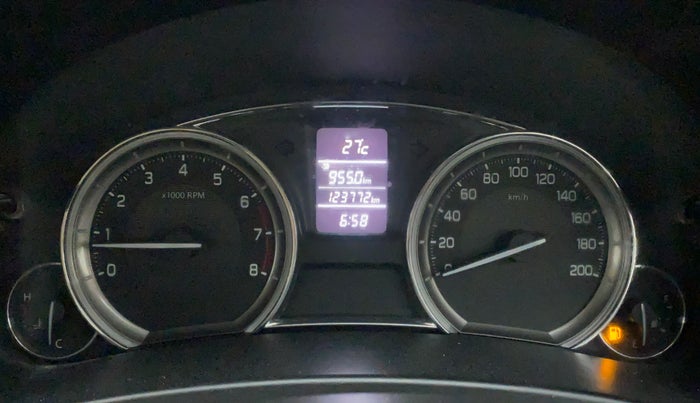 2016 Maruti Ciaz VXI, Petrol, Manual, 1,23,884 km, Odometer Image