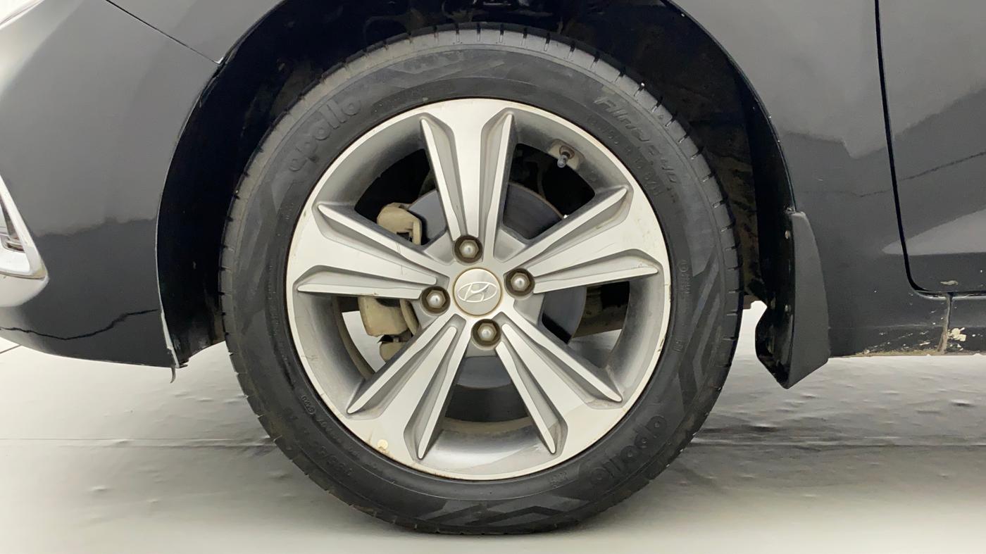 2018 Hyundai Verna 1.6 VTVT SX (O) AT, Petrol, Automatic, 33,921 km, Left Front Wheel