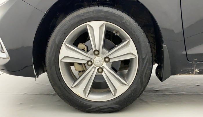 2018 Hyundai Verna 1.6 VTVT SX (O) AT, Petrol, Automatic, 33,921 km, Left Front Wheel