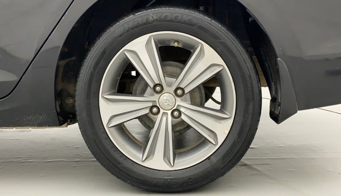2018 Hyundai Verna 1.6 VTVT SX (O) AT, Petrol, Automatic, 33,921 km, Left Rear Wheel