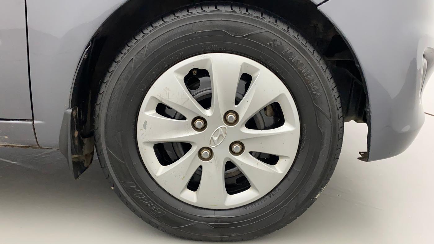 2012 Hyundai i10 SPORTZ 1.2, Petrol, Manual, 62,754 km, Right Front Wheel