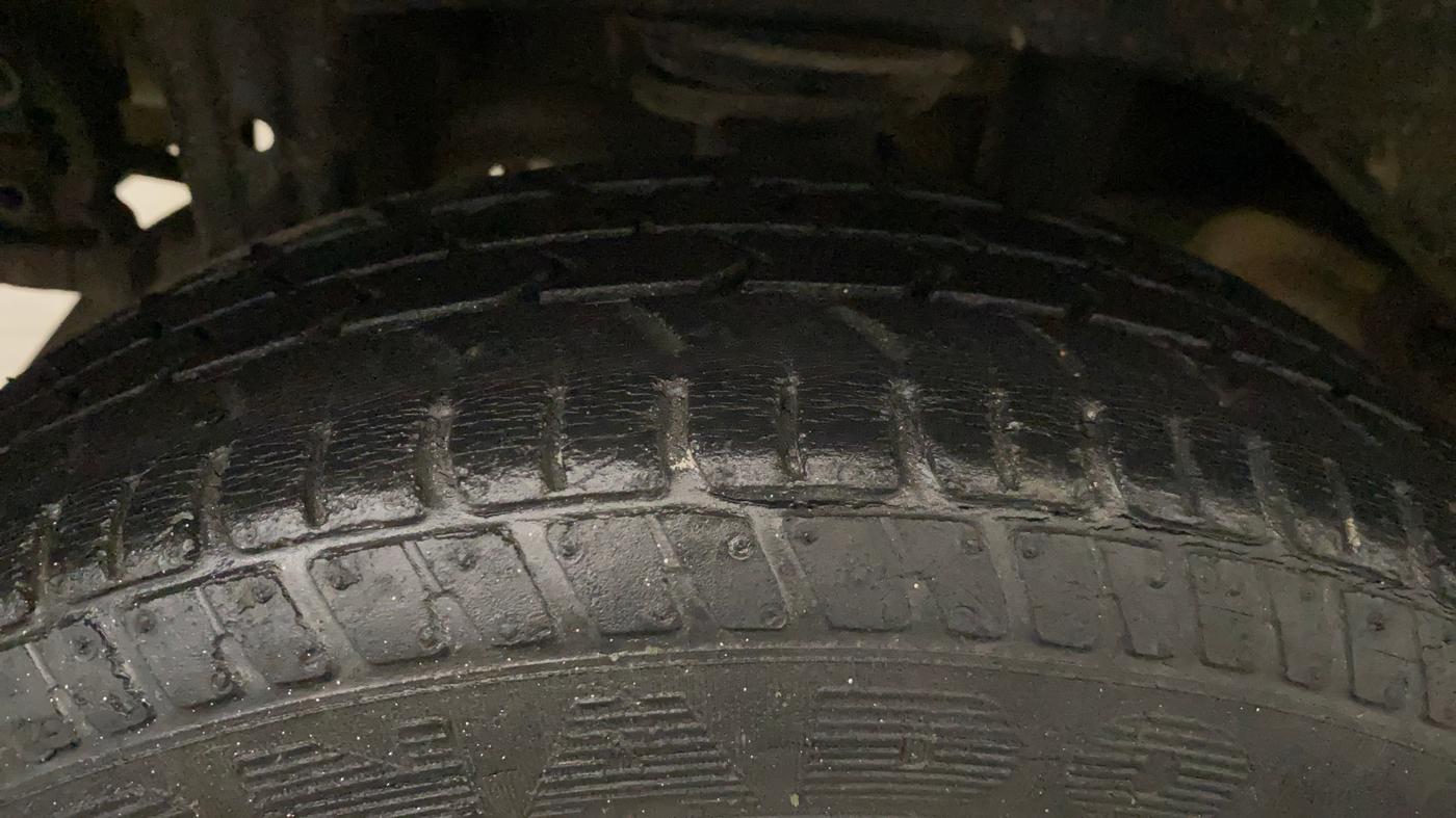 2015 Maruti Alto K10 VXI, Petrol, Manual, 26,702 km, Right Rear Tyre Tread
