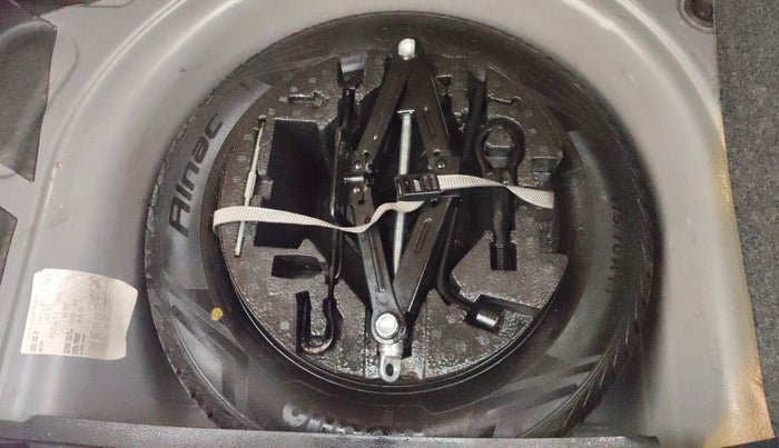 2018 Volkswagen Polo COMFORTLINE 1.0L MPI, Petrol, Manual, 46,386 km, Spare Tyre