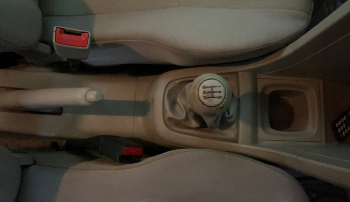 2015 Maruti Swift Dzire LXI (O), Petrol, Manual, 35,987 km, Gear Lever