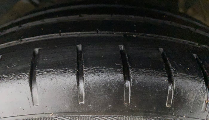2021 Maruti Baleno ALPHA CVT PETROL 1.2, Petrol, Automatic, 42,168 km, Left Rear Tyre Tread