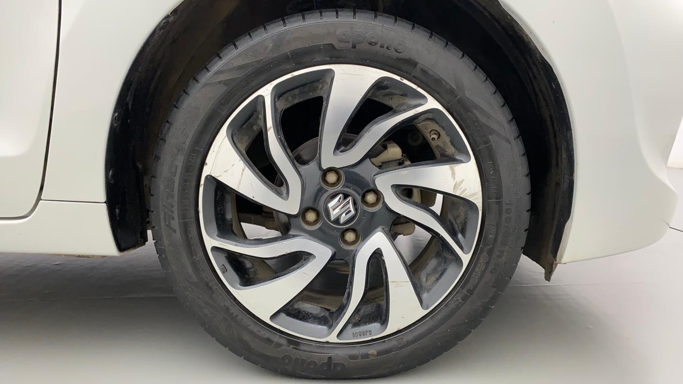 2021 Maruti Baleno ALPHA CVT PETROL 1.2, Petrol, Automatic, 42,168 km, Right Front Wheel
