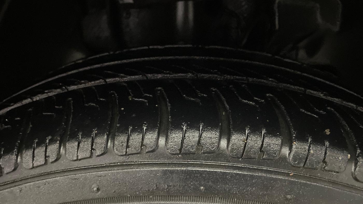 2019 Tata Tiago XZA PETROL, Petrol, Automatic, 81,475 km, Right Front Tyre Tread
