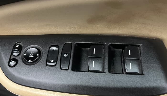 2020 Honda City 1.5L I-VTEC ZX CVT, Petrol, Automatic, 61,580 km, Driver Side Door Panels Control