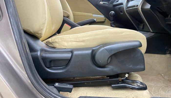 2014 Honda City 1.5L I-VTEC V MT, Petrol, Manual, 53,790 km, Driver Side Adjustment Panel