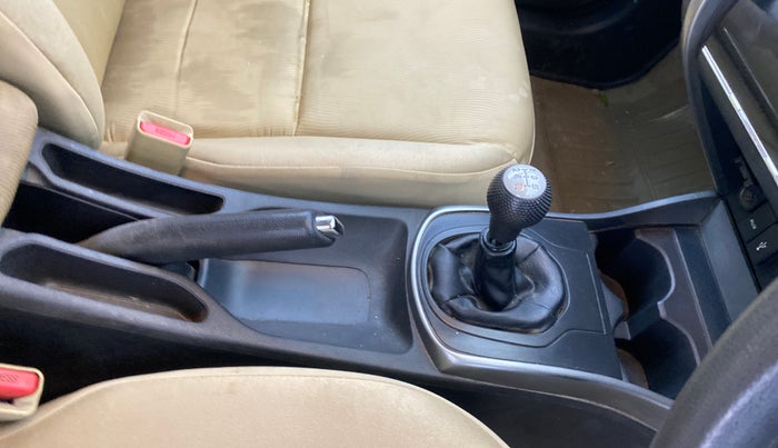 2014 Honda City 1.5L I-VTEC V MT, Petrol, Manual, 53,790 km, Gear Lever