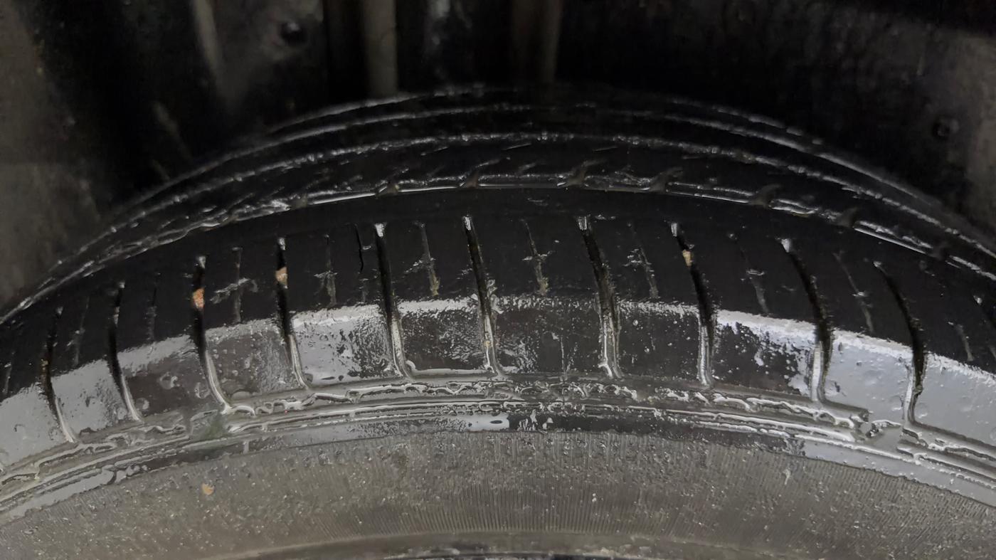 2020 MG HECTOR SHARP 1.5 DCT PETROL, Petrol, Automatic, 34,617 km, Right Rear Tyre Tread