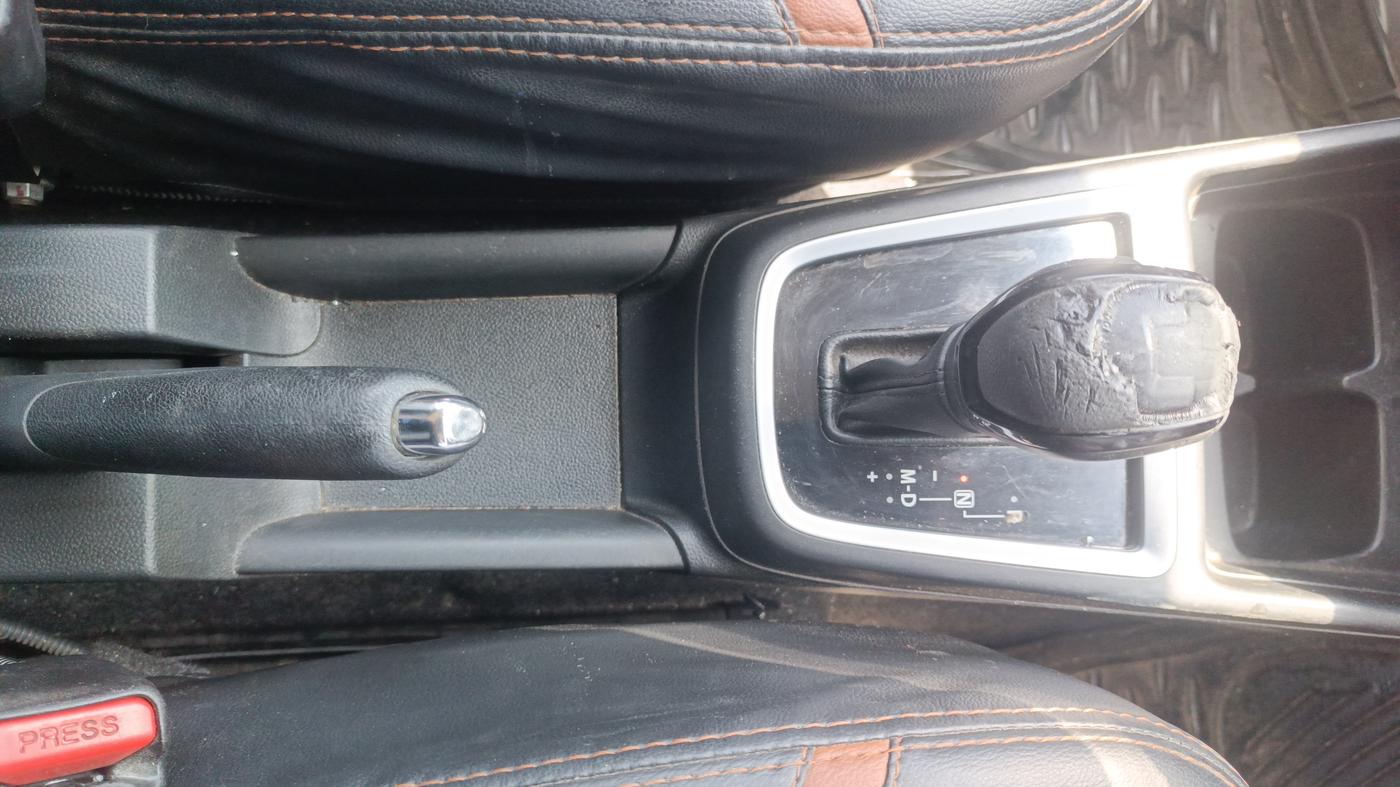 2019 Maruti Swift ZXI AMT, Petrol, Automatic, 71,237 km, Gear Lever