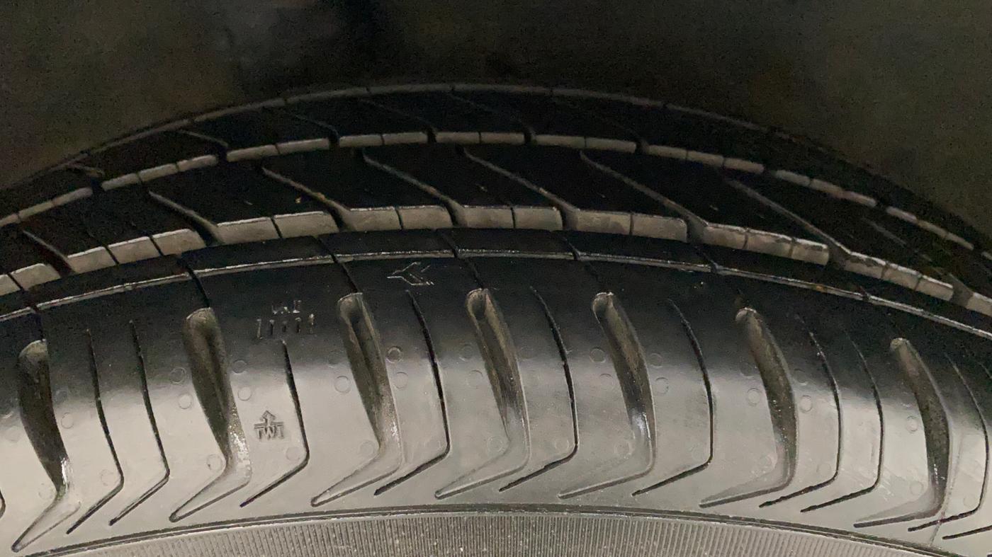 2016 Nissan Micra XV CVT, Petrol, Automatic, 68,447 km, Right Rear Tyre Tread