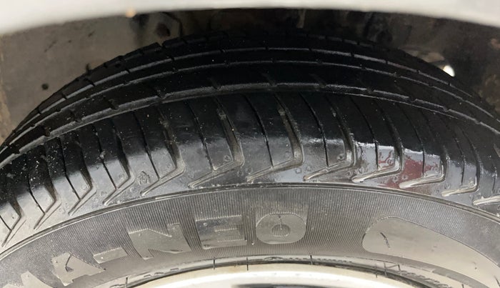 2018 Tata Tiago XM PETROL, CNG, Manual, 73,667 km, Right Front Tyre Tread