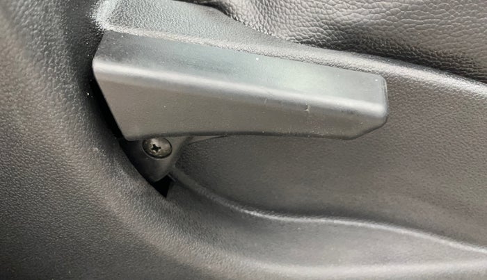 2018 Tata Tiago XM PETROL, CNG, Manual, 73,667 km, Driver Side Adjustment Panel