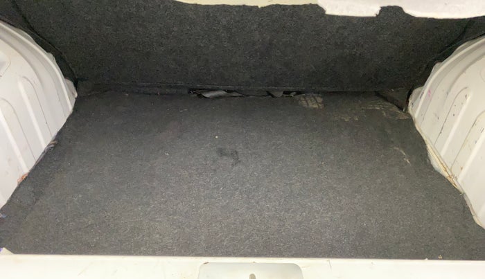 2016 Renault Kwid RXT 1.0 AMT, Petrol, Automatic, 55,410 km, Boot Inside