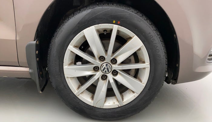 2016 Volkswagen Polo HIGHLINE1.2L, CNG, Manual, 93,683 km, Right Front Wheel