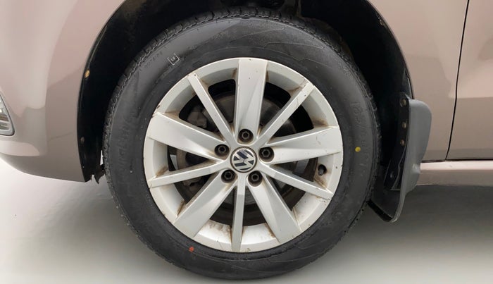 2016 Volkswagen Polo HIGHLINE1.2L, CNG, Manual, 93,683 km, Left Front Wheel